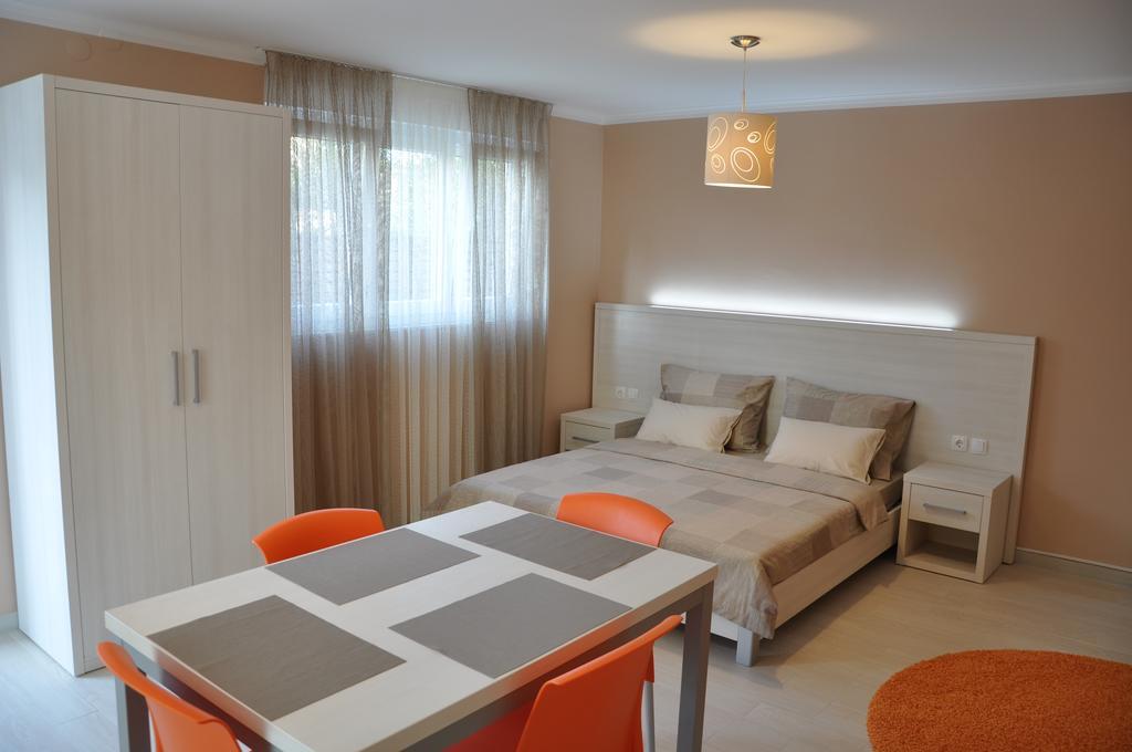 Apartments Prestige Петркане Екстериор снимка