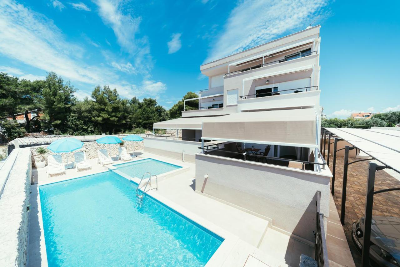 Apartments Prestige Петркане Екстериор снимка