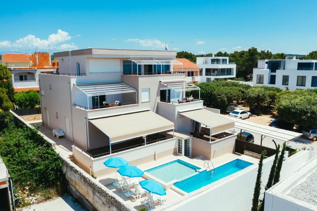 Apartments Prestige Петркане Екстериор снимка
